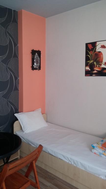 Comfort Guest Rooms Pleven Exteriör bild